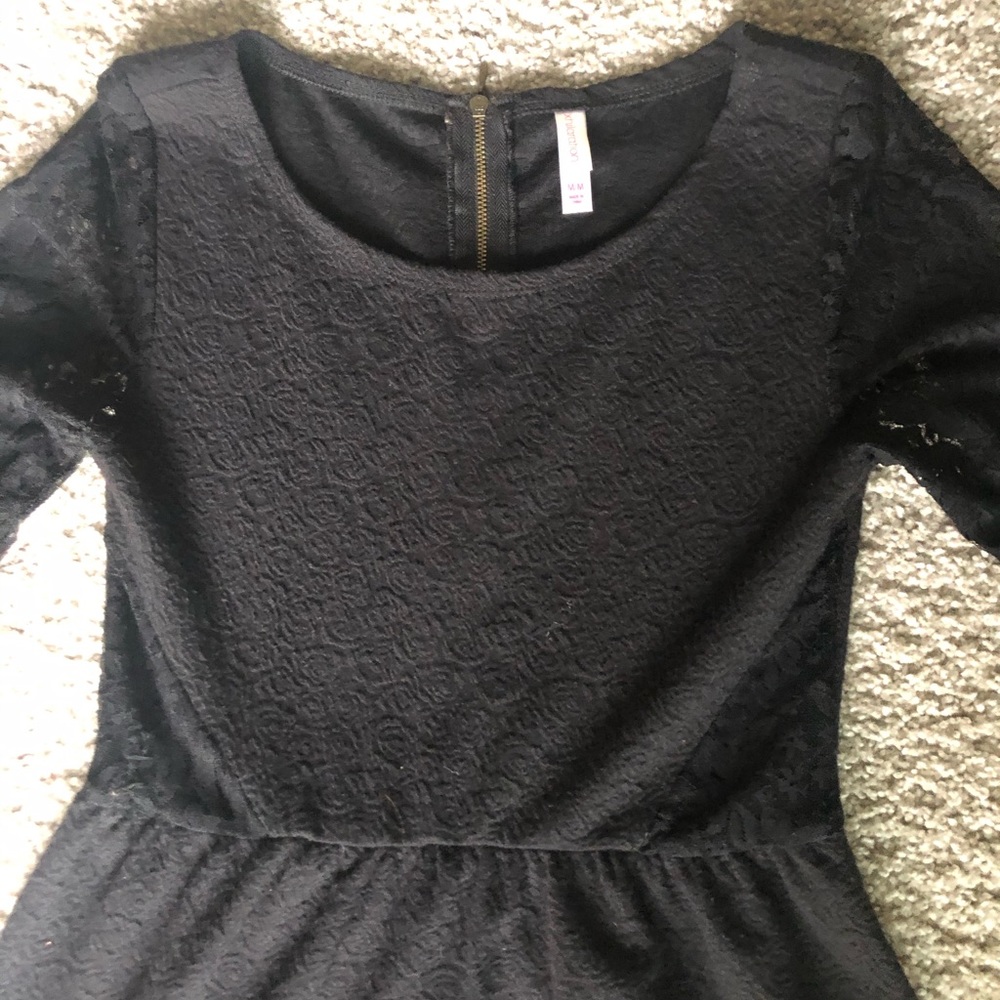 LBD - Picture 2 of 4